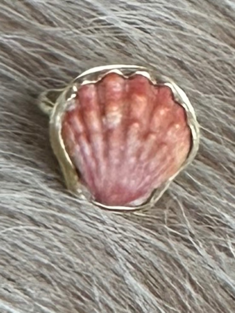 18K Sunrise Shell Ring - Picture 3 of 4